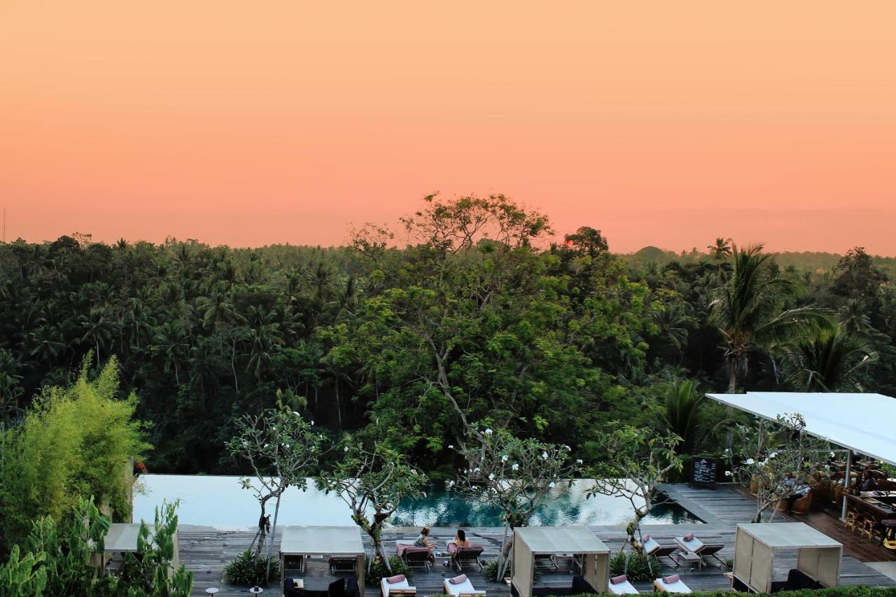 Hotel Bisma Eight - Chse Certified Ubud Exterior foto Sunset at the resort