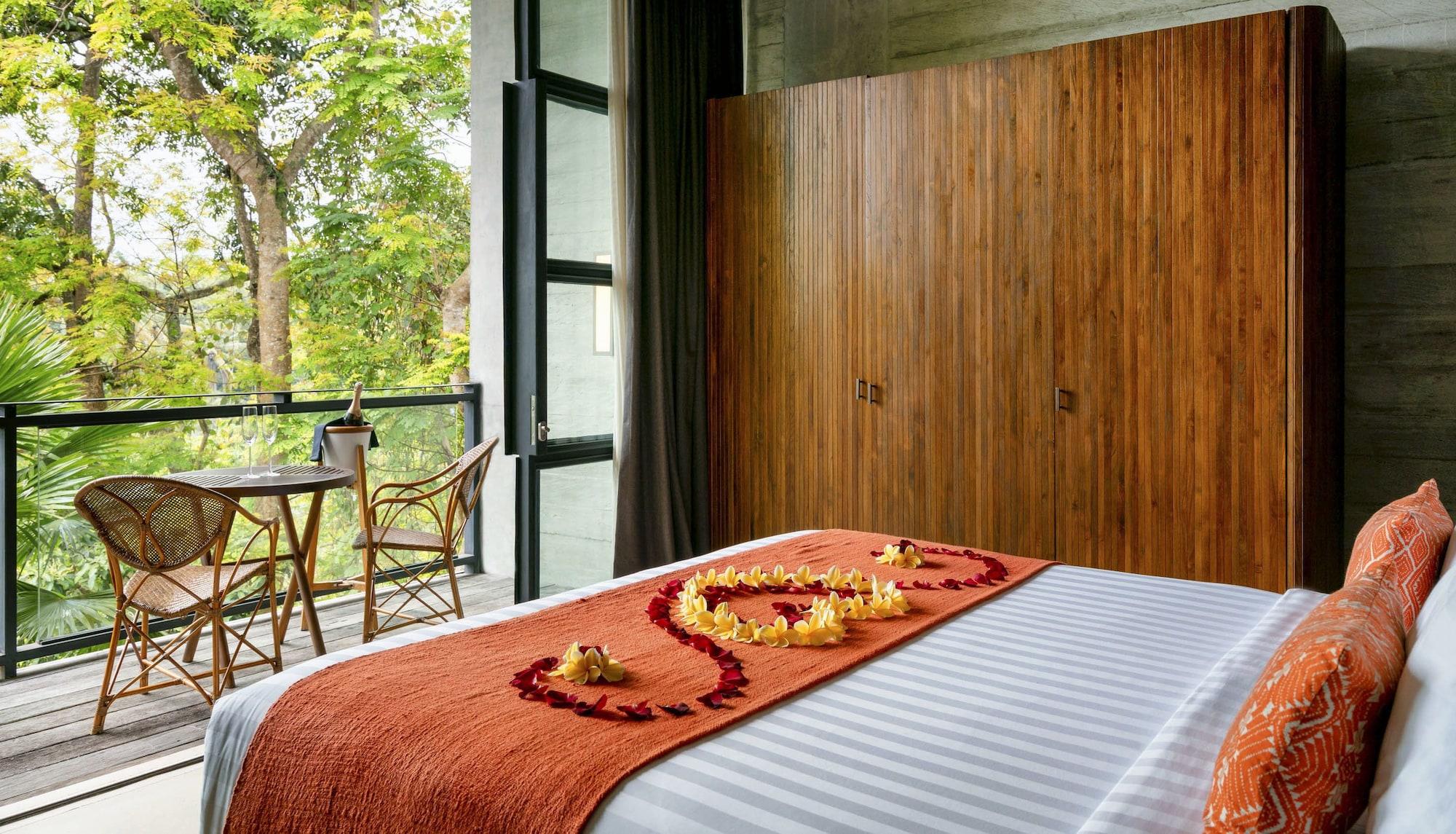 Hotel Bisma Eight - Chse Certified Ubud Exterior foto A bed runner