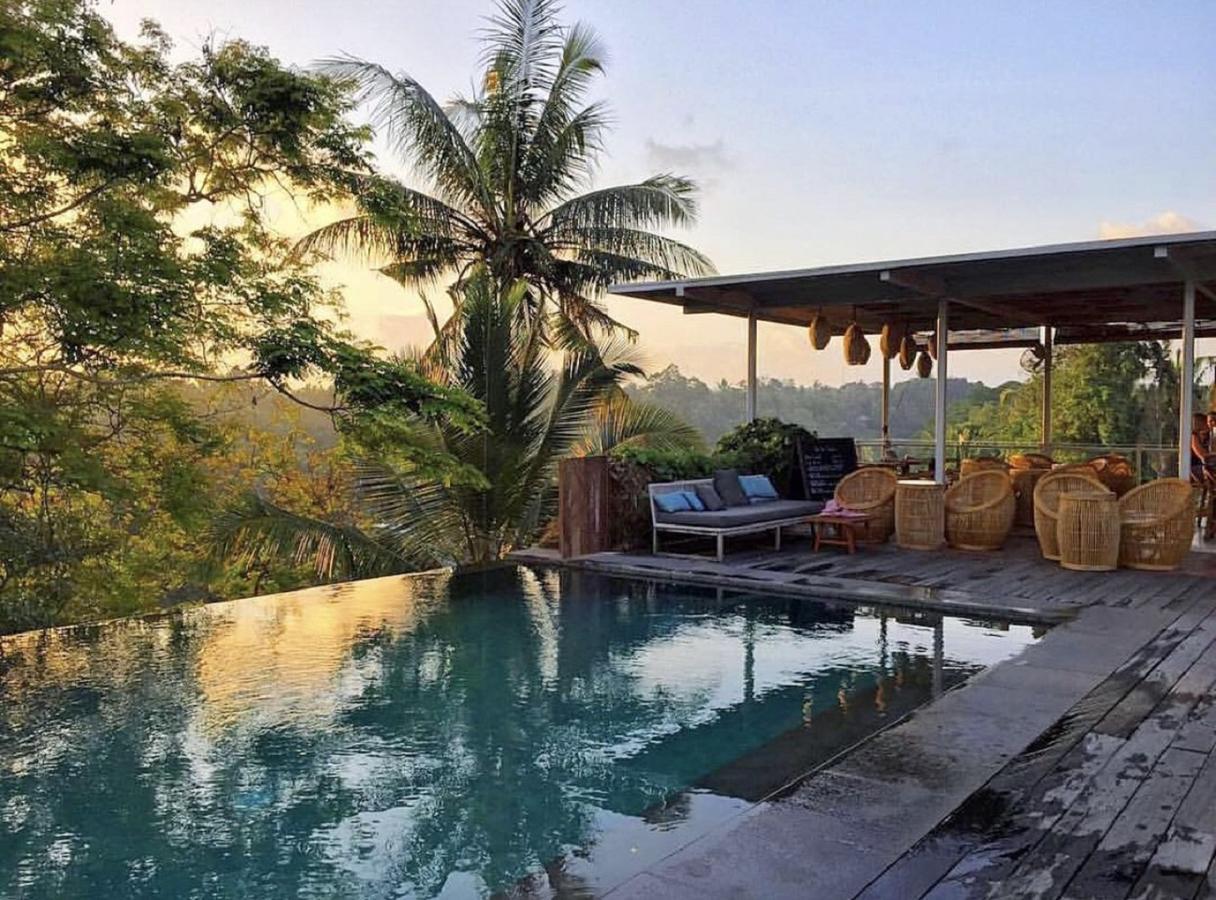Hotel Bisma Eight - Chse Certified Ubud Exterior foto The pool at the resort